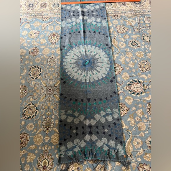 ROXY lofty mohair blend blanket scarf - Picture 3 of 8